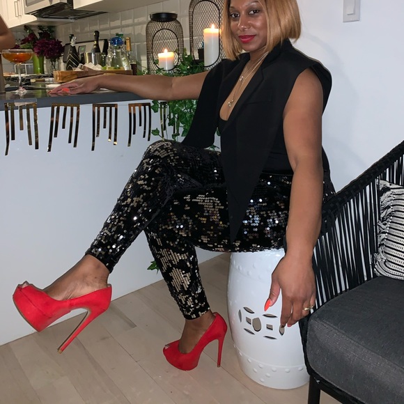 High heel peep toe! I would say these are about 5 inches high. - Picture 4 of 5